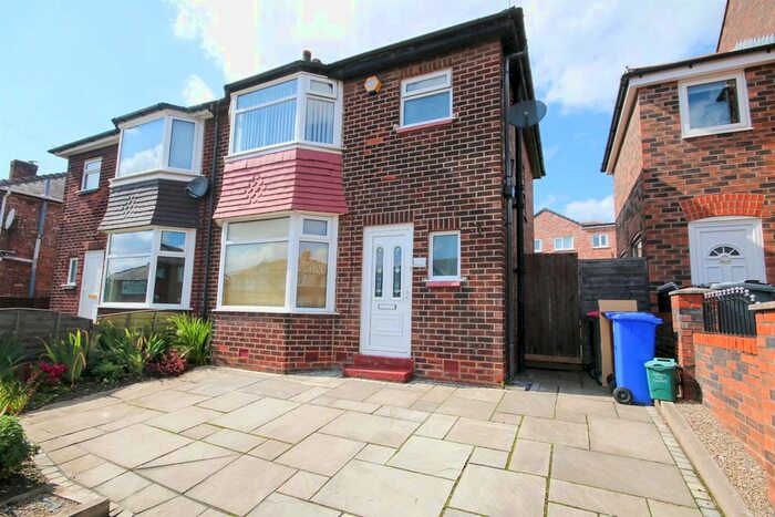 3 Bedroom Semi-Detached House To Rent In Russell Road, Salford, M6