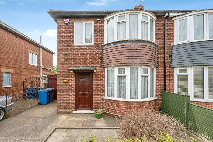 3 Bedroom Semi-detached House For Sale In Woodhouse Road, Wheatley, Doncaster, DN2