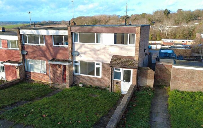 3 Bedroom End Of Terrace House For Sale In Highfield, Hemel Hempstead, HP2