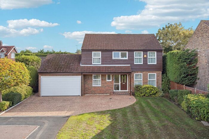 4 Bedroom Detached House For Sale In Grove Farm Park, Northwood, HA6