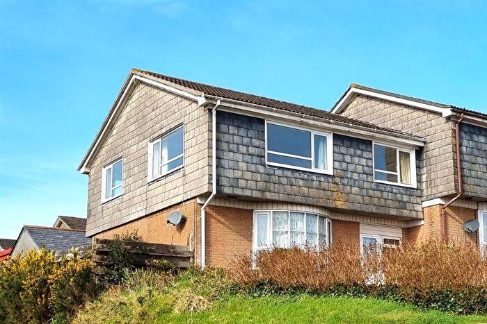 2 Bedroom Apartment For Sale In Belmont Park, Pensilva, PL14