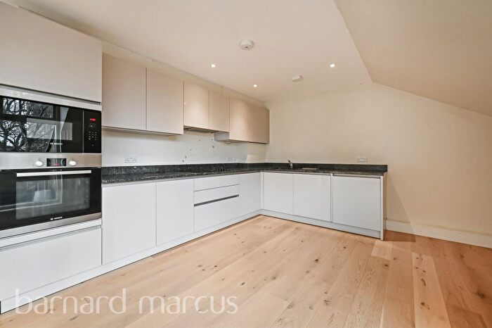 1 Bedroom Flat For Sale In Courland Grove, London, SW8