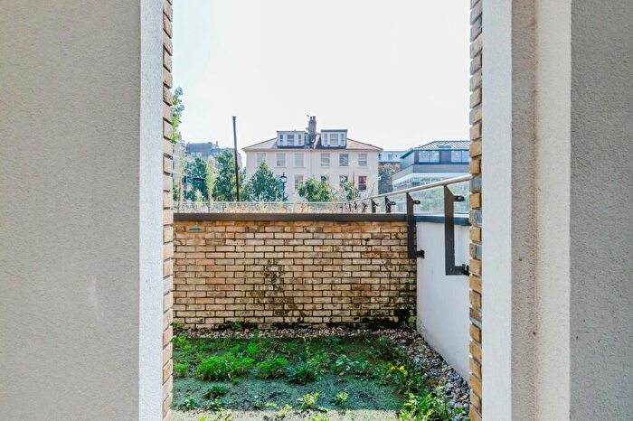 2 Bedroom Apartment To Rent In St. Edmunds Terrace, London, NW8