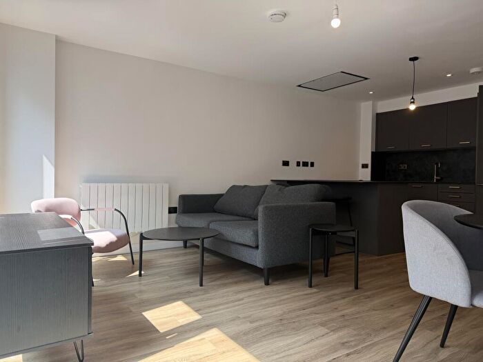2 Bedroom Flat To Rent In Bishopgate Gardens, Bishopgate, Preston, PR1