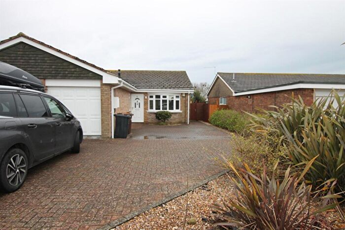 2 Bedroom Semi-Detached Bungalow To Rent In Carter Avenue, Shanklin, PO37