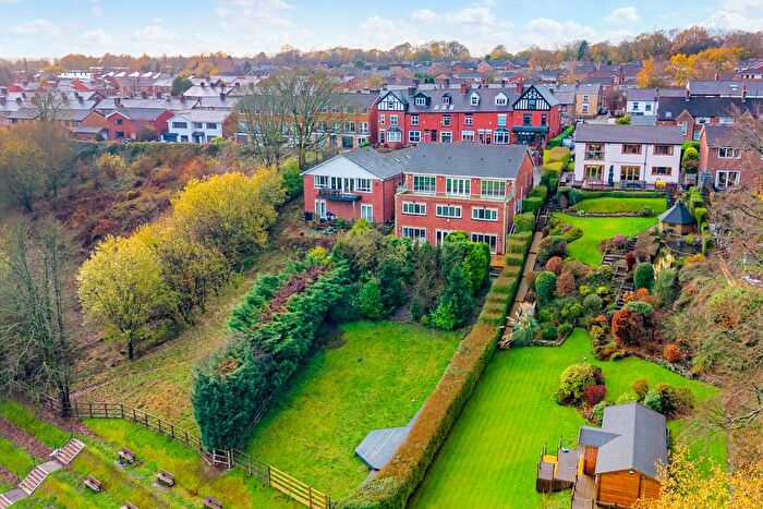 5 Bedroom Detached House For Sale In Dene Bank, Bradshaw, Bolton, BL2