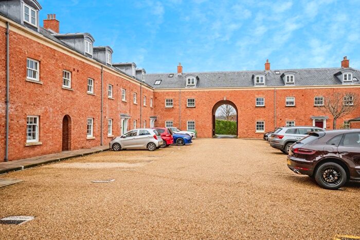 2 Bedroom Flat For Sale In Mount Way, Chepstow, NP16