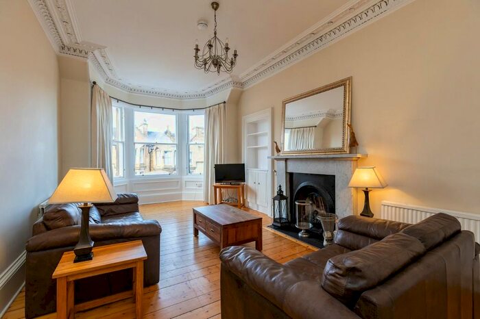 2 Bedroom Flat To Rent In Marchmont Crescent, Marchmont, Edinburgh, EH9