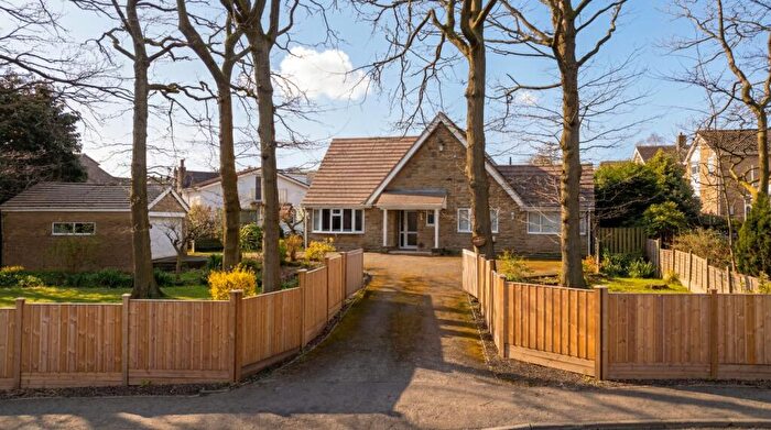 4 Bedroom Bungalow For Sale In Scotland Lane, Horsforth, Leeds, West Yorkshire, LS18