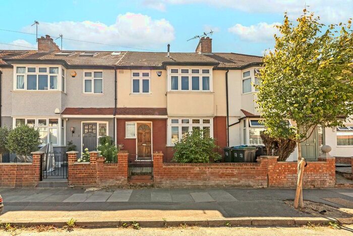 4 Bedroom Terraced House To Rent In Haslemere Avenue, London, SW18