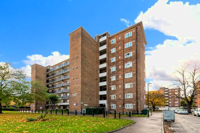2 Bedroom Flat To Rent In Tilford House, Brixton, London, London SW2