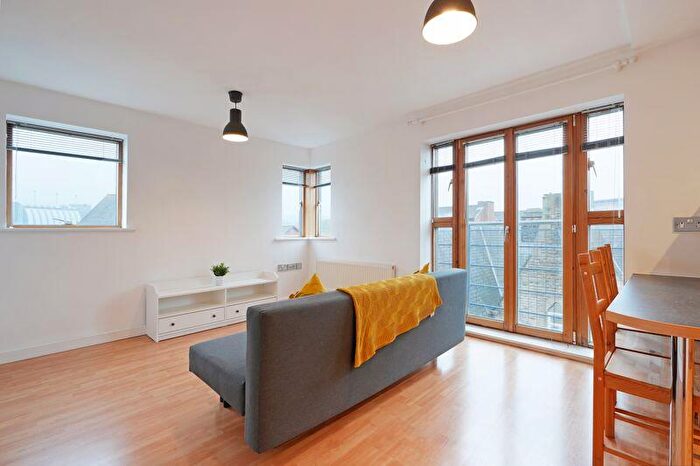 2 Bedroom Apartment To Rent In Leadmill Court, Sheffield, S1