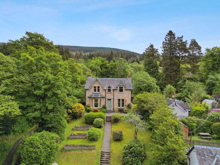 4 Bedroom Detached House For Sale In Main Street, Strathyre, Stirling, FK18