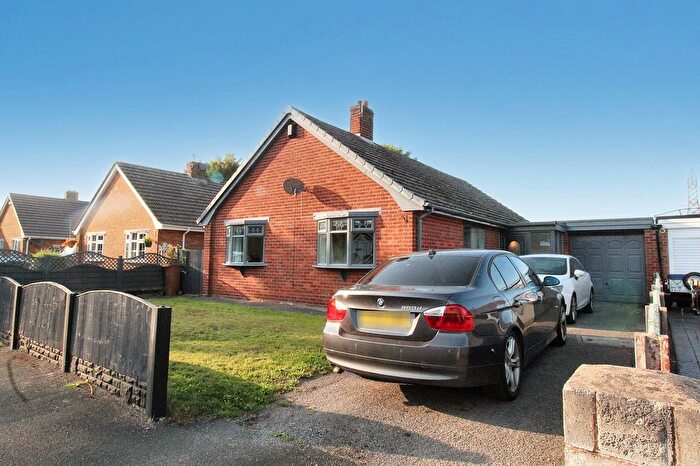 3 Bedroom Detached Bungalow For Sale In Dunbar Close, Connah's Quay, CH5