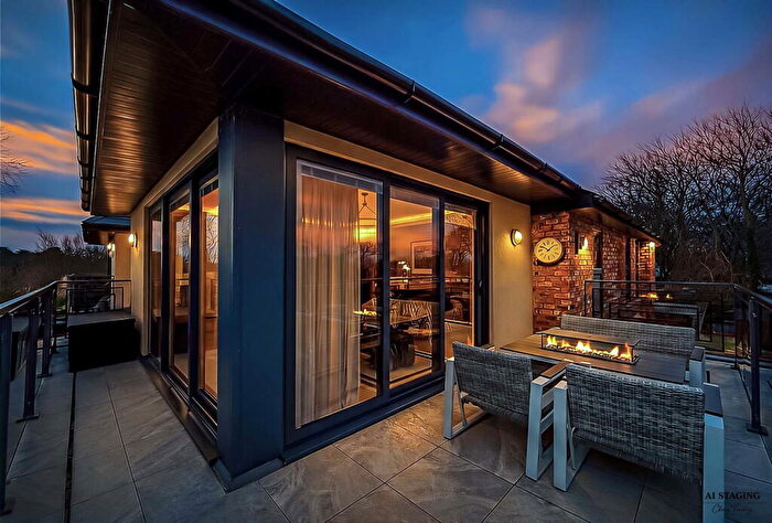 2 Bedroom Apartment For Sale In Wood Hey, Southport Old Road, Liverpool, L37