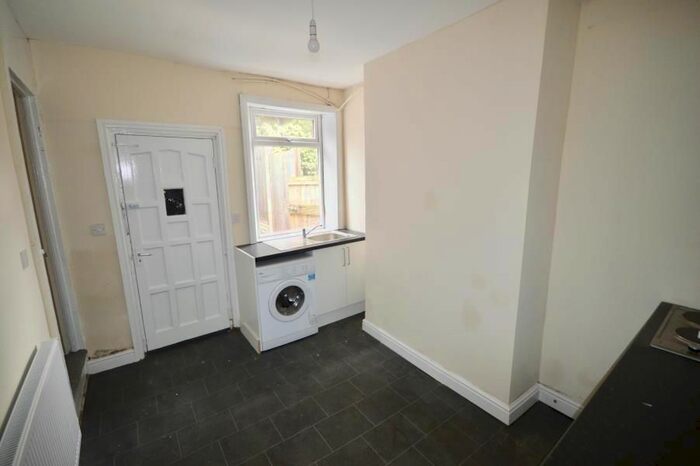 2 Bedroom Terraced House To Rent In Popple Street, Sheffield, South Yorkshire, S4