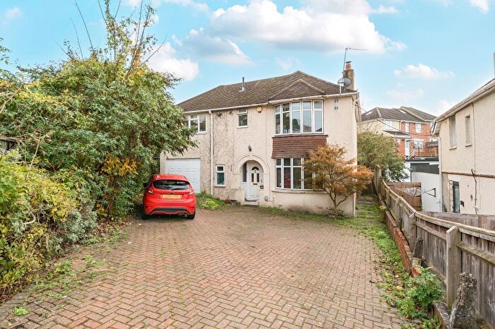 4 Bedroom Detached House For Sale In High Wycombe, Buckinghamshire, HP13