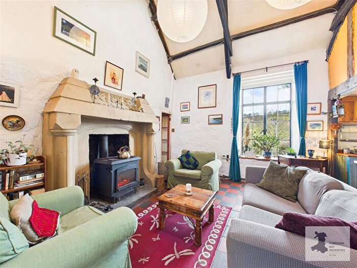 3 Bedroom Detached House For Sale In Tregroes, Llandysul, SA44