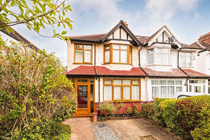 3 Bedroom End Terrace House For Sale In Briar Road, London, SW16