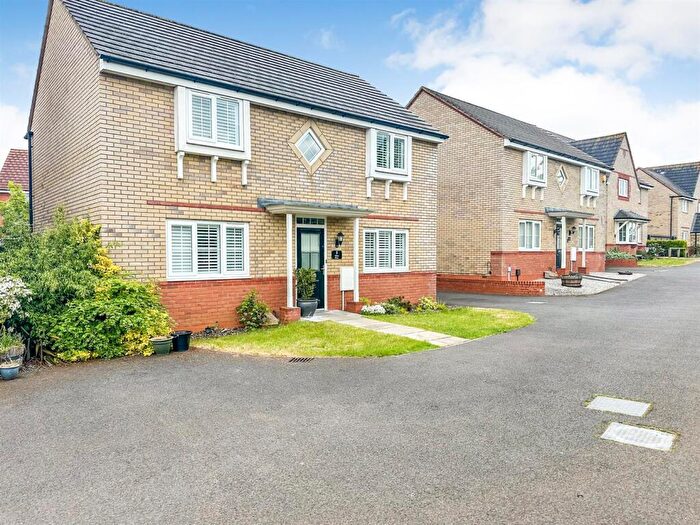 4 Bedroom Detached House For Sale In Hillary Close, Corby, NN18