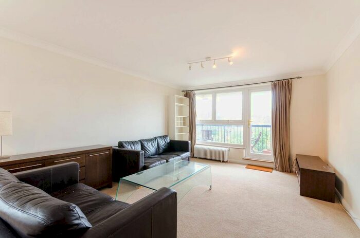 2 Bedroom Flat To Rent In West Putney, West Putney, London, SW15