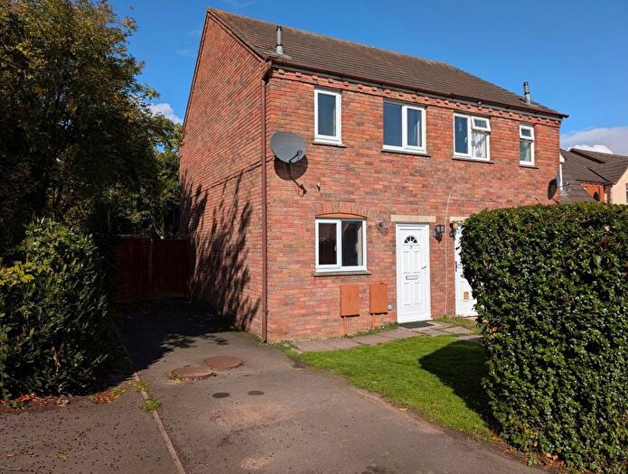 2 Bedroom Property To Rent In Glastonbury Close, Belmont, HR2