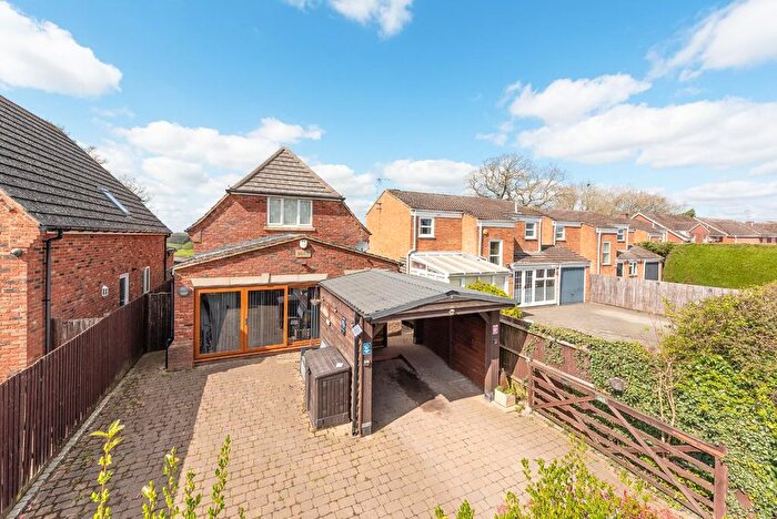 3 Bedroom Detached House For Sale In Derwent Road, Leighton Buzzard, LU7