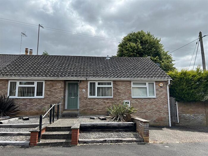 2 Bedroom Bungalow To Rent In Orchard Close, Orlingbury, Kettering, NN14