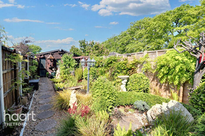 3 Bedroom Cottage For Sale In Harling Road, Roudham, NR16