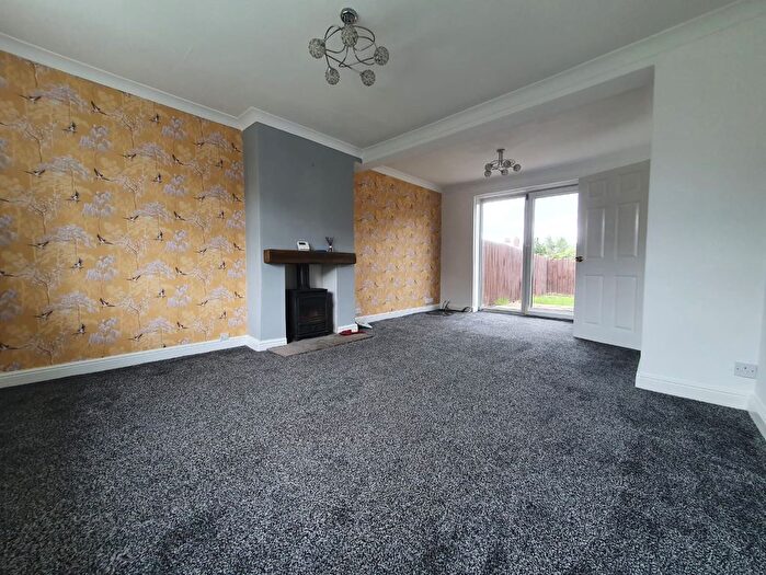 3 Bedroom Semi-Detached House To Rent In Holstein Avenue, Rochdale, OL12