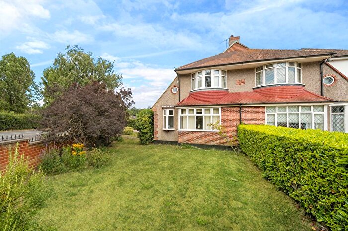 3 Bedroom Semi-detached House For Sale In Corkscrew Hill, West Wickham, BR4