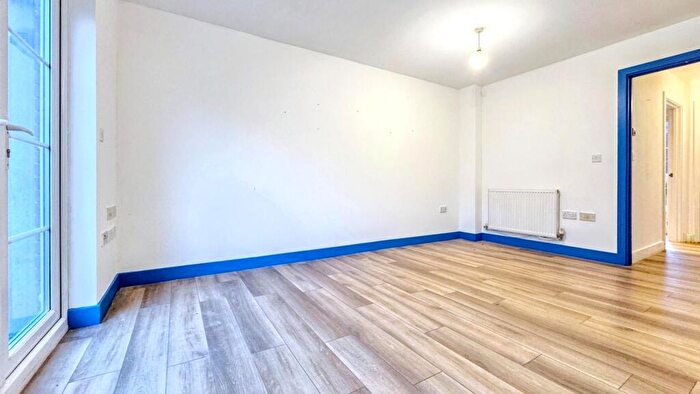 2 Bedroom Terraced House For Sale In Bartholomews Square, Horfield, BS7