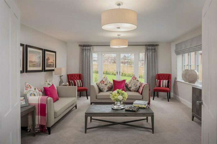 4 Bedroom Detached House For Sale In Stanbridge Road, Haddenham, Buckinghamshire, HP17