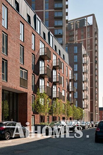 2 Bedroom Flat To Rent In Local Crescent, Hulme Street, Salford, M5