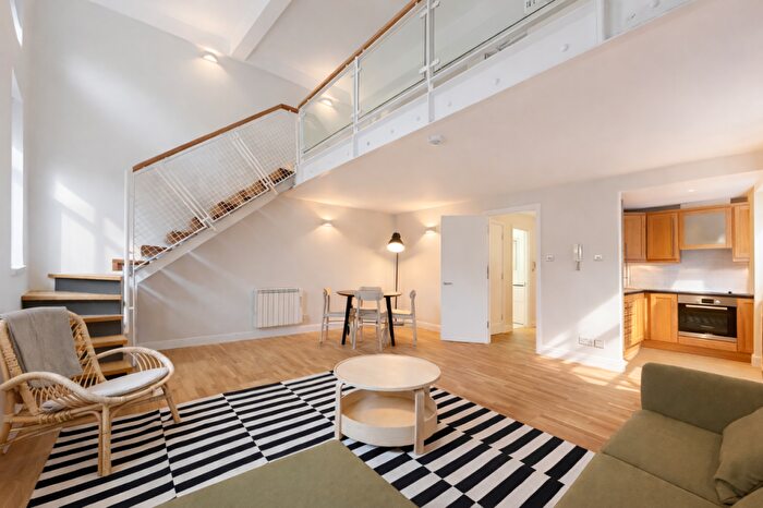 1 Bedroom Flat For Sale In The Beaux Arts Building, London, N7