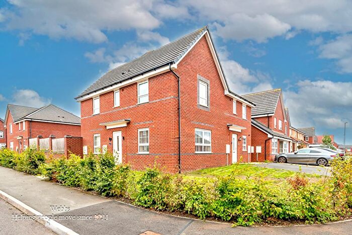 3 Bedroom Semi-detached House For Sale In Porter Drive, Hednesford, Cannock, WS12