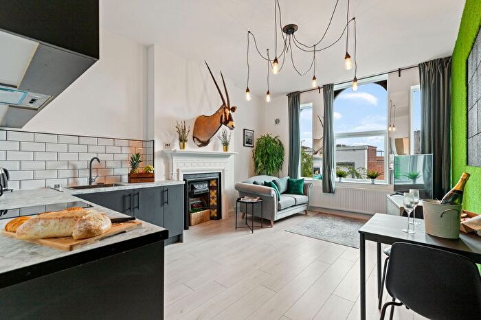 1 Bedroom Property To Rent In Sandgate Road, Folkestone, CT20