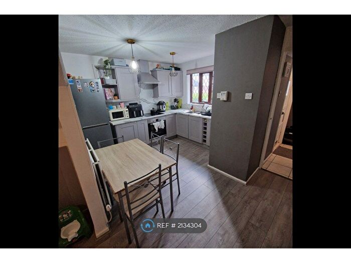 3 Bedroom Terraced House To Rent In Bowlingfield, Ingol, Preston, PR2