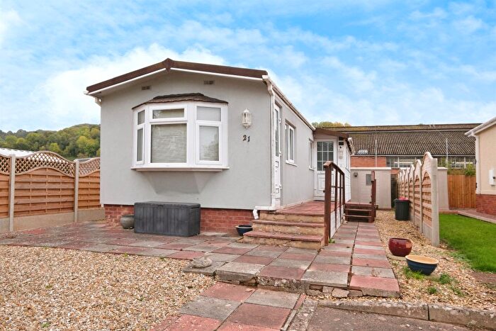 1 Bedroom Park Home For Sale In Riverside Park, Mayhill, Monmouth, NP25