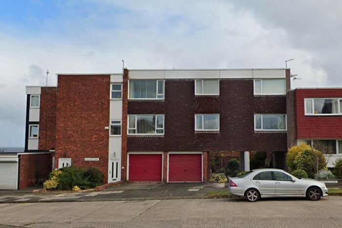 3 Bedroom Flat For Sale In Kingston Court, Whitley Bay, Tyne And Wear, NE26