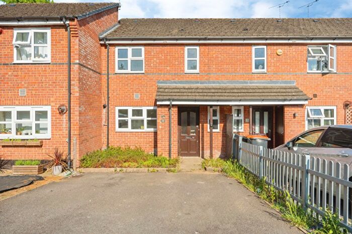 3 Bedroom Terraced House For Sale In Stephenson Close, Leighton Buzzard, LU7