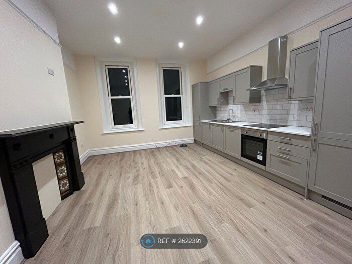 3 Bedroom Flat To Rent In Normanton Avenue, Liverpool, L17