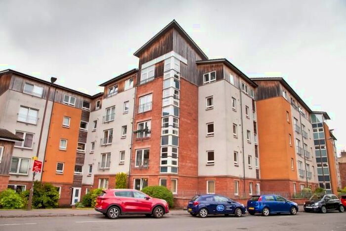 2 Bedroom Flat To Rent In Albion Gardens, Edinburgh, EH7