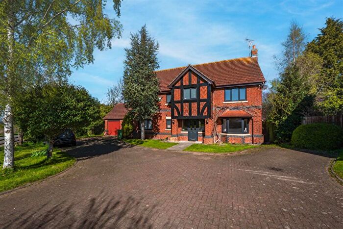 5 Bedroom Detached House For Sale In Valley Lane, Long Bennington, NG23