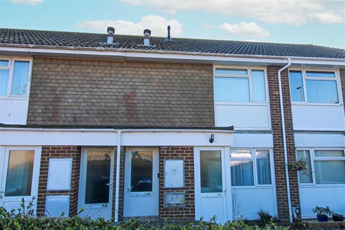 1 Bedroom Flat For Sale In Argent Close, Seaford, BN25