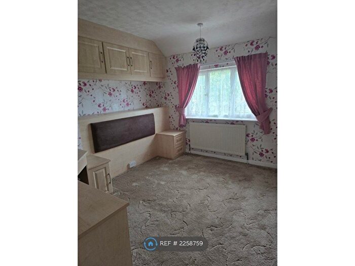 2 Bedroom End Of Terrace House To Rent In Hill Crescent, Gainsborough, DN21