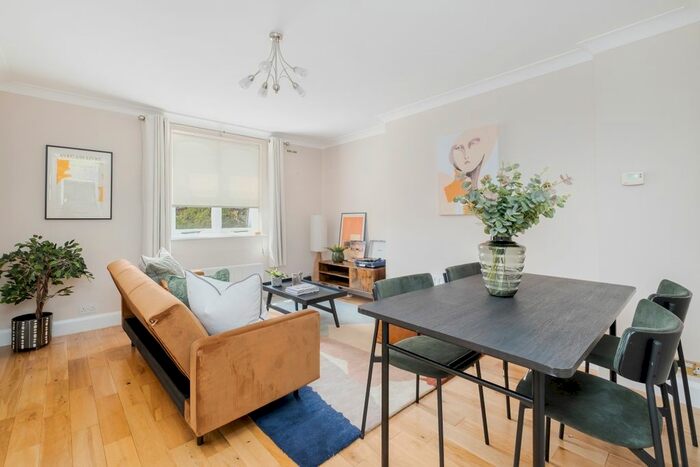 2 Bedroom Flat To Rent In Highbury New Park, London, N5