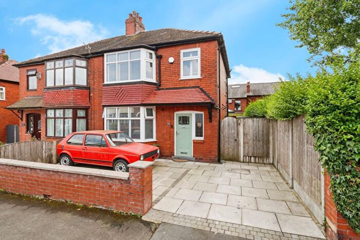 3 Bedroom Semi-detached House For Sale In Welbeck Road, Bolton, Lancashire, BL1