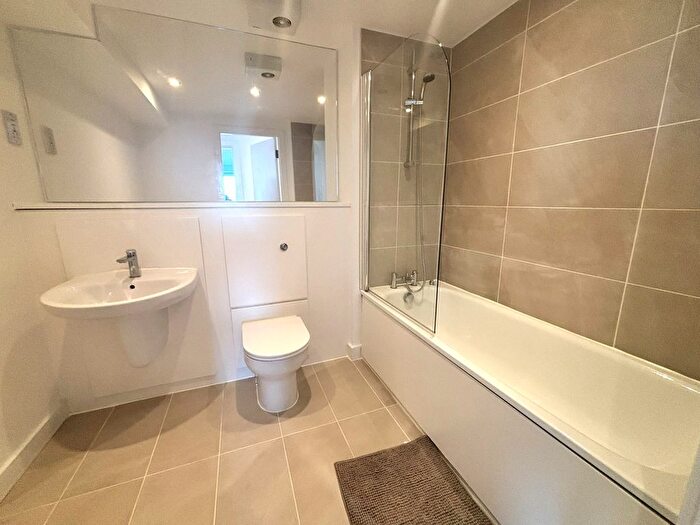 1 Bedroom Property To Rent In Lakeside Rise, Manchester, M9