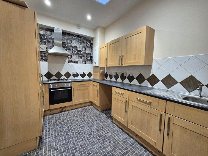 2 Bedroom Apartment To Rent In Haden Road, Cradley Heath, B64